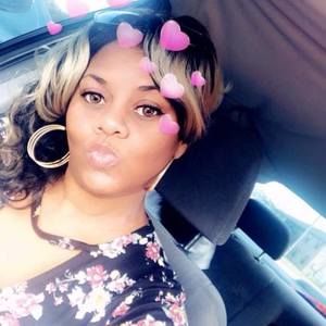 Meet your Posher, Yvette